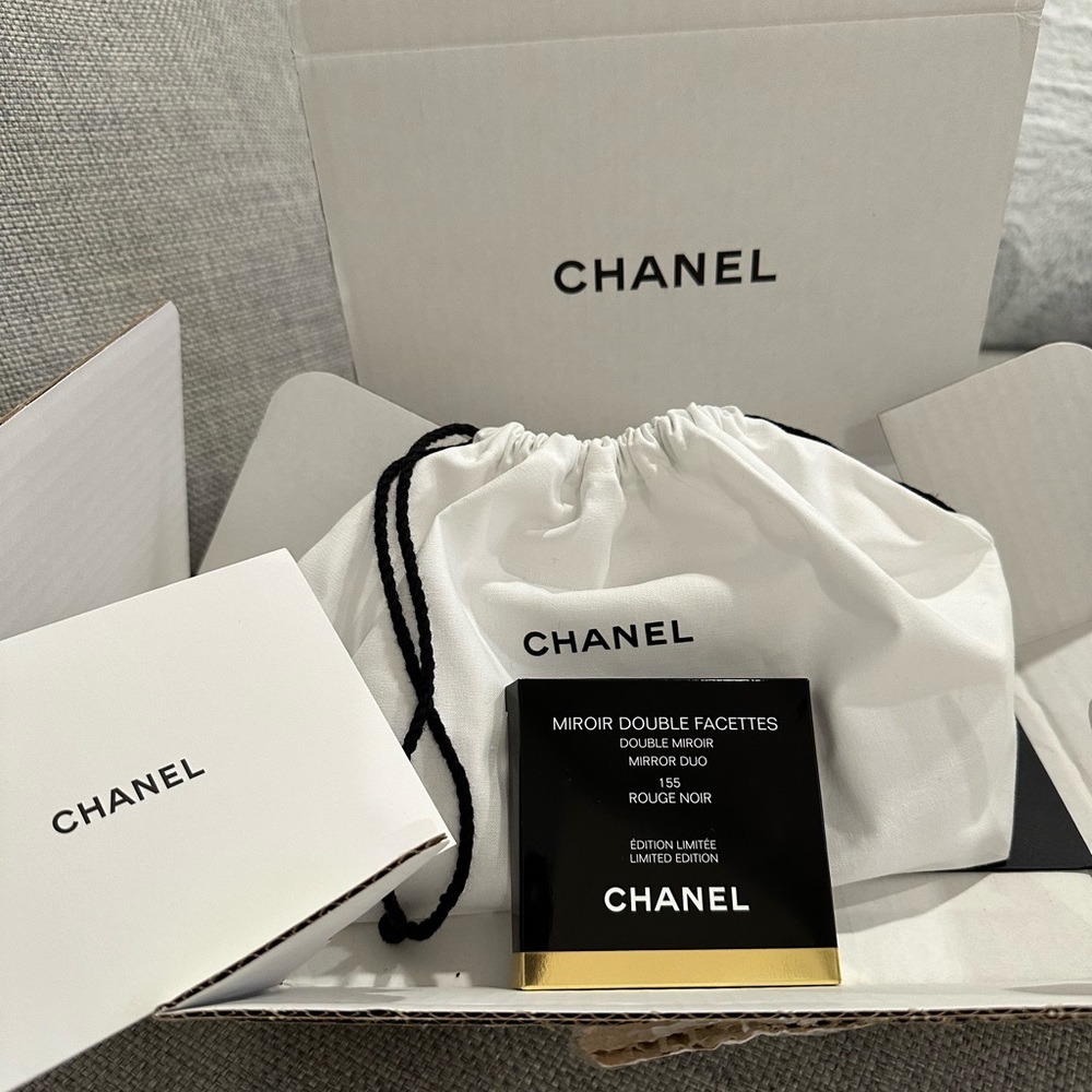 Chanel Limited Edition Double Facettes Mirror Duo - Maroon